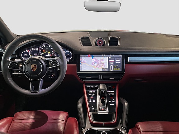 Porsche Cayenne 15 of 25
