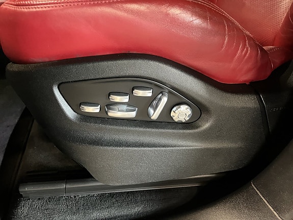 Porsche Cayenne 20 of 25