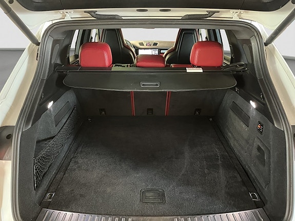 Porsche Cayenne 19 of 25