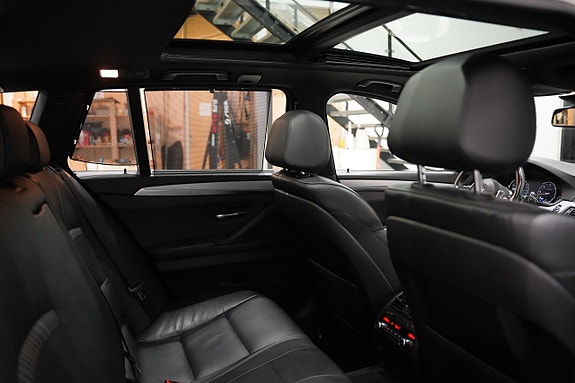 BMW 530d 26 of 30