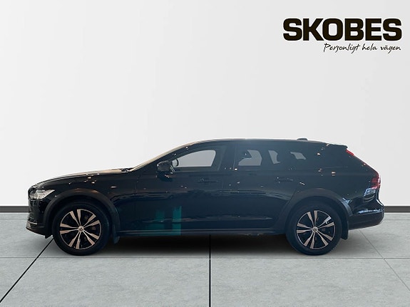Volvo V90 Cross Country 5 of 30