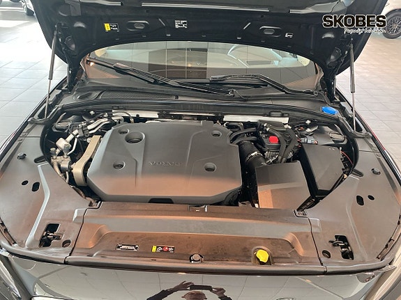 Volvo V90 Cross Country 26 of 30