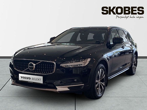 Volvo V90 Cross Country 3 of 30