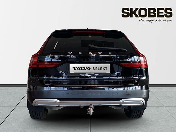 Volvo V90 Cross Country 7 of 30