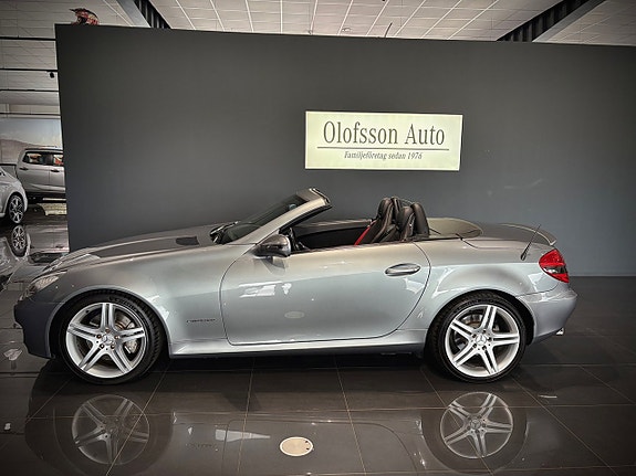 Mercedes-Benz SLK200 2 of 10