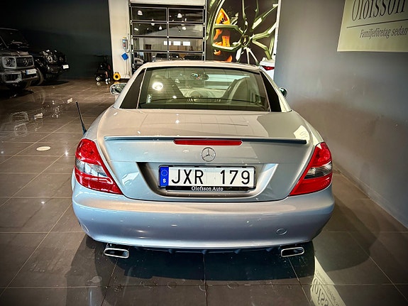 Mercedes-Benz SLK200 12 of 12