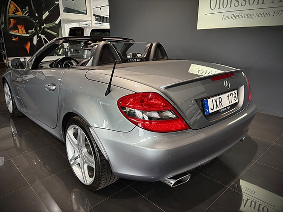 Mercedes-Benz SLK200 7 of 10