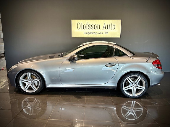Mercedes-Benz SLK200 2 of 12