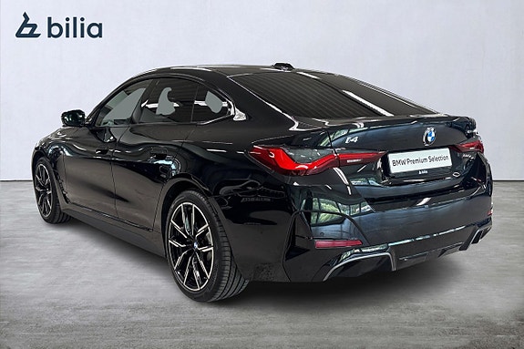 BMW i4 2 of 18