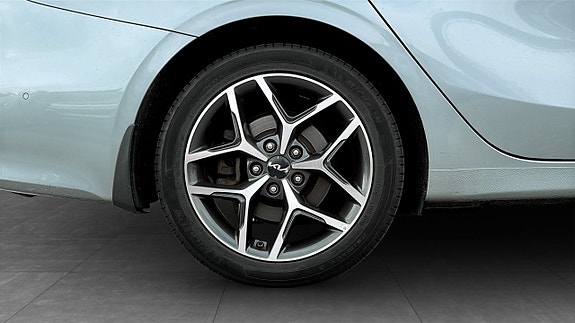 Kia Ceed 9 of 13