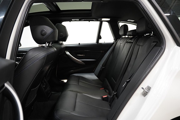 BMW 320d 19 of 24