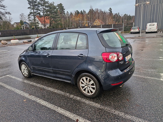 Volkswagen Golf Plus 3 of 8