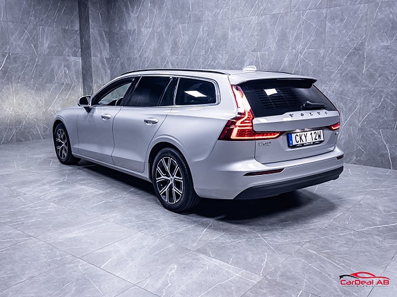 Volvo V60 5 of 28