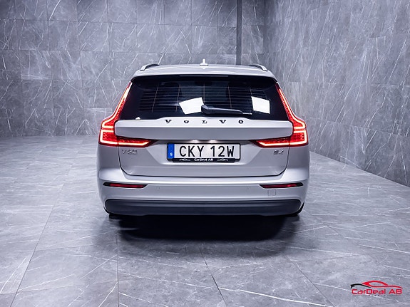 Volvo V60 6 of 28