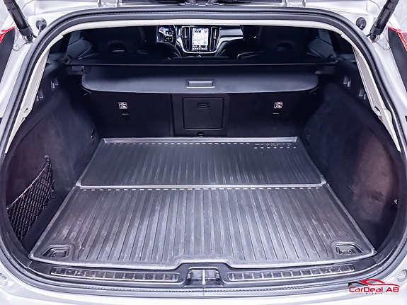 Volvo V60 17 of 28