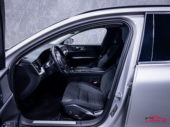 Volvo V60 10 of 28