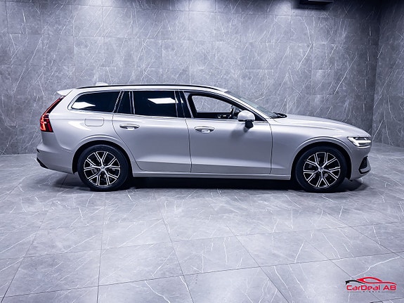 Volvo V60 8 of 28