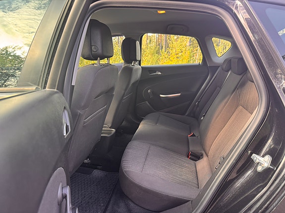 Opel Astra 8 of 8