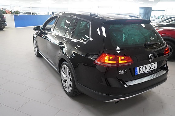 Volkswagen Golf I 3 of 10