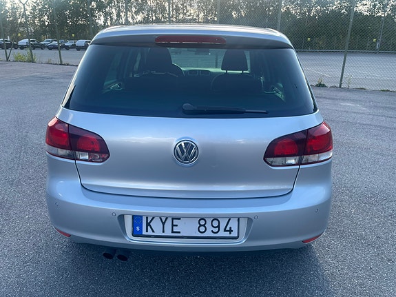 Volkswagen Golf VI 3 of 12