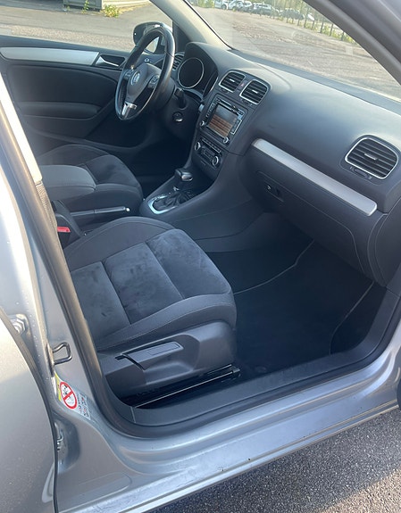 Volkswagen Golf VI 6 of 12