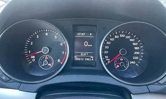 Volkswagen Golf VI 10 of 12