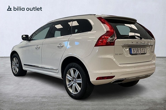 Volvo XC60 3 of 28