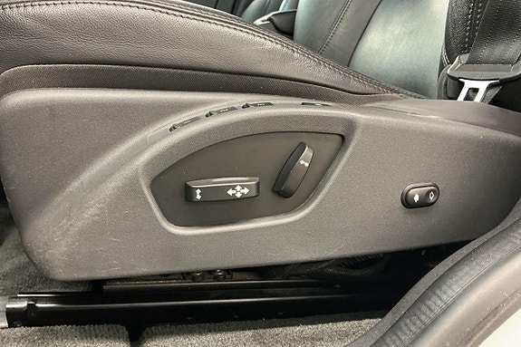 Volvo XC60 19 of 28