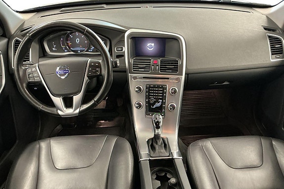 Volvo XC60 13 of 28