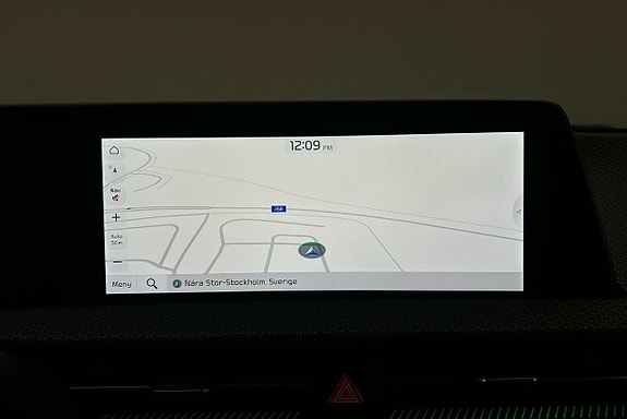 Kia EV6 8 of 26