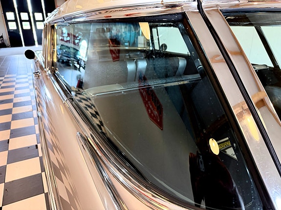 Chevrolet Bel Air 17 of 30