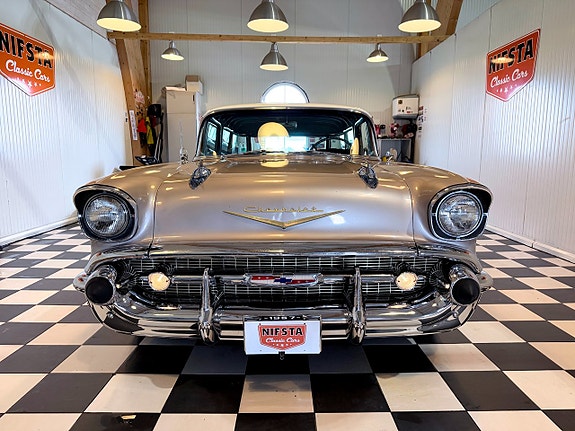 Chevrolet Bel Air 4 of 30