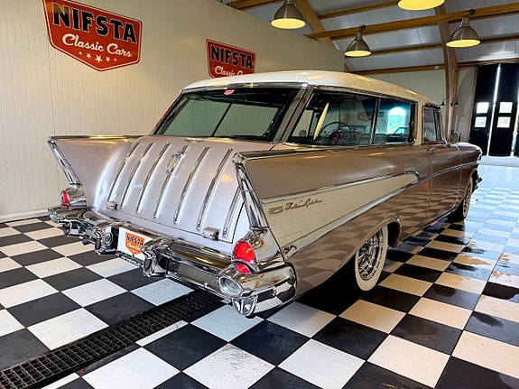 Chevrolet Bel Air 10 of 30
