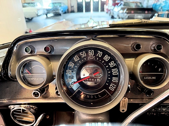 Chevrolet Bel Air 21 of 30
