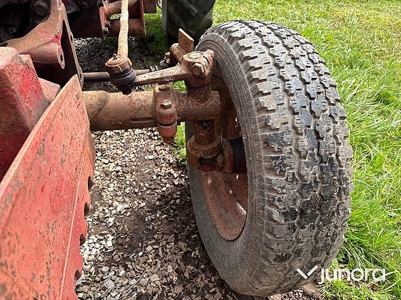 Traktor Mc Cormick Intern. B275 18 of 30