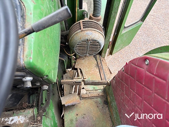Veterantraktor John Deere 2120 21 of 30
