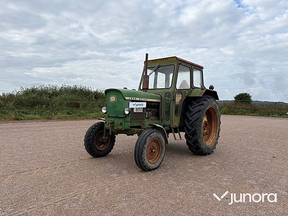 Veterantraktor John Deere 2120