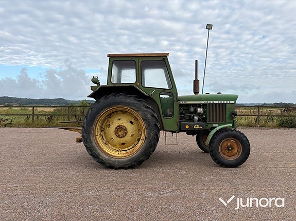 Veterantraktor John Deere 2120 7 of 30