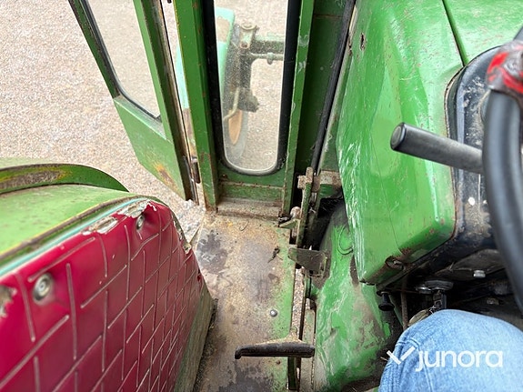 Veterantraktor John Deere 2120 22 of 30