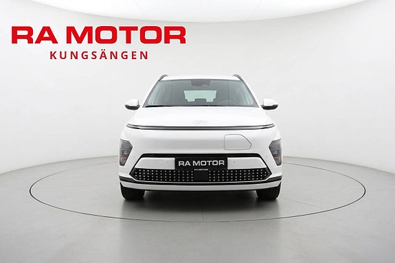 Hyundai Kona 2 of 21