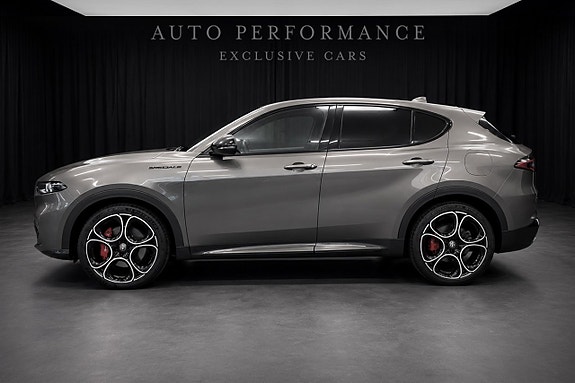 Alfa Romeo Tonale 2 of 10