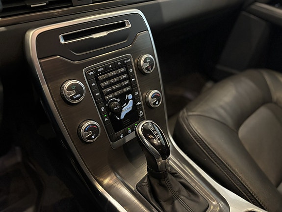 Volvo XC70 19 of 22