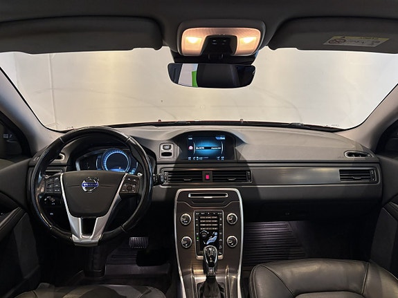 Volvo XC70 13 of 22