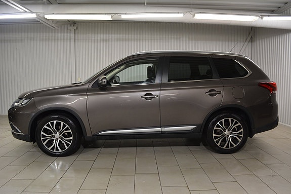 Mitsubishi Outlander 3 of 19