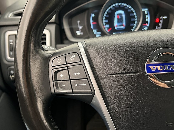 Volvo V70 21 of 28