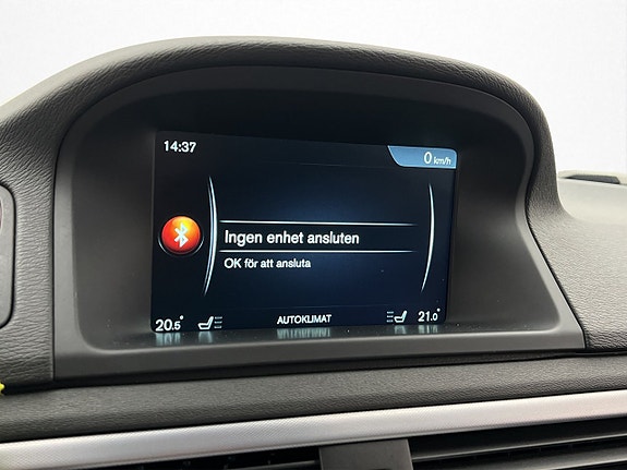 Volvo V70 17 of 28