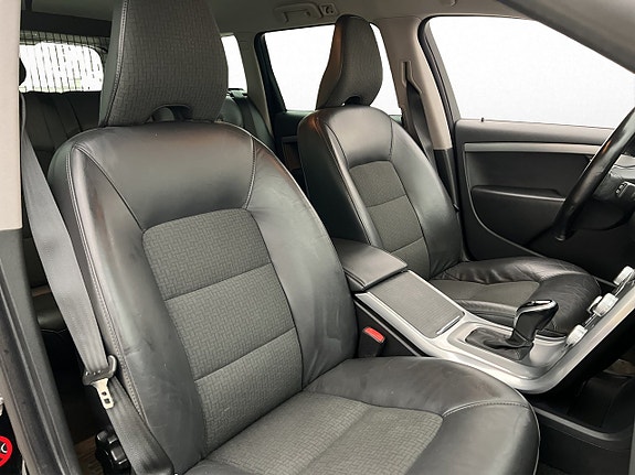Volvo V70 11 of 28