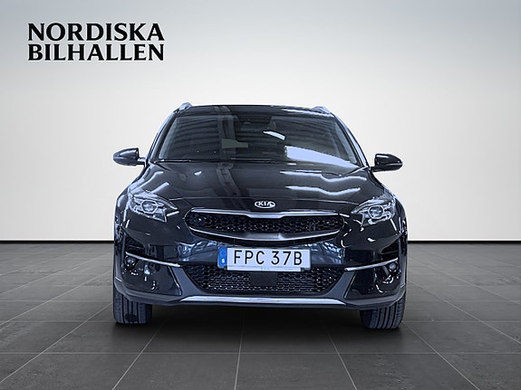 Kia XCeed 2 of 18