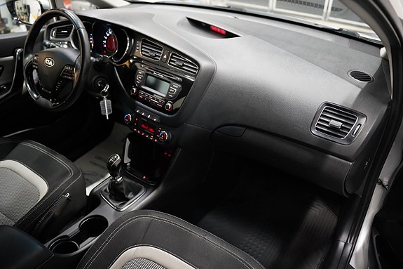 Kia Ceed 9 of 17
