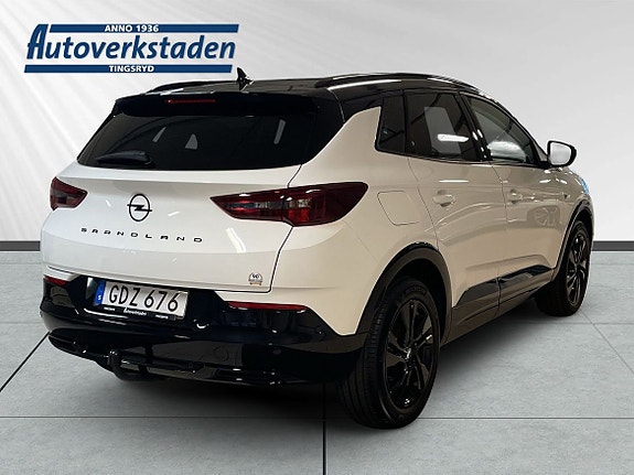 Opel Grandland 3 of 8